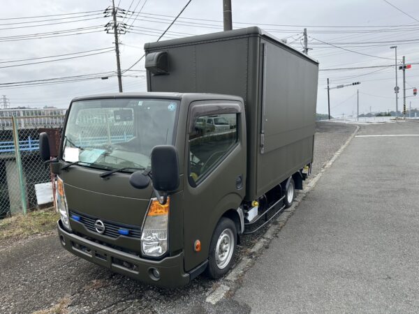 ID61@H.27(2015)年 日産 アトラス キッチンカー☆移動販売車☆加工予備検付き オリーブドラブ　