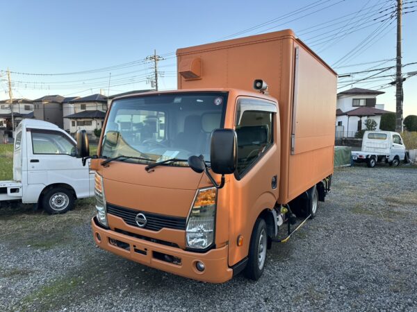 ID:59★H.25(2013)年 日産 アトラス ☆移動販売車☆加工予備検付き オレンジ 走行2,5万km