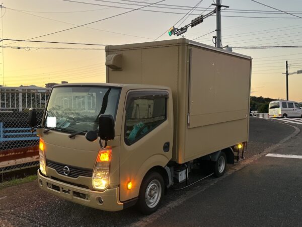 ID:60★H.25(2013)年 日産 アトラス キッチンカー 移動販売車 加工車登録 ビスケット 走行63,712km