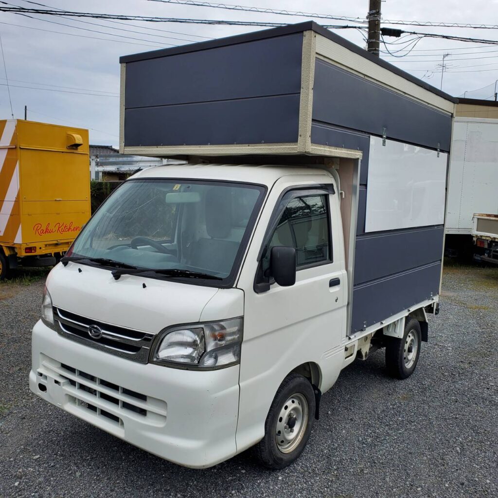 ID:83＠ 平成27年 ダイハツ ハイゼットトラック 4WD キッチン