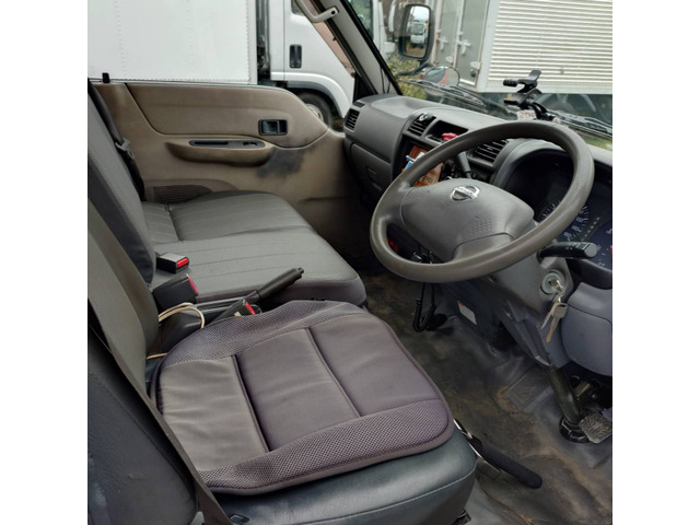 ID:105@平成17年日産 バネットトラック ハウスキッチンカー 冷蔵庫、シンク搭載済 8ナンバー登録 目立ちます☆諸費用込☆ - 画像 (6)