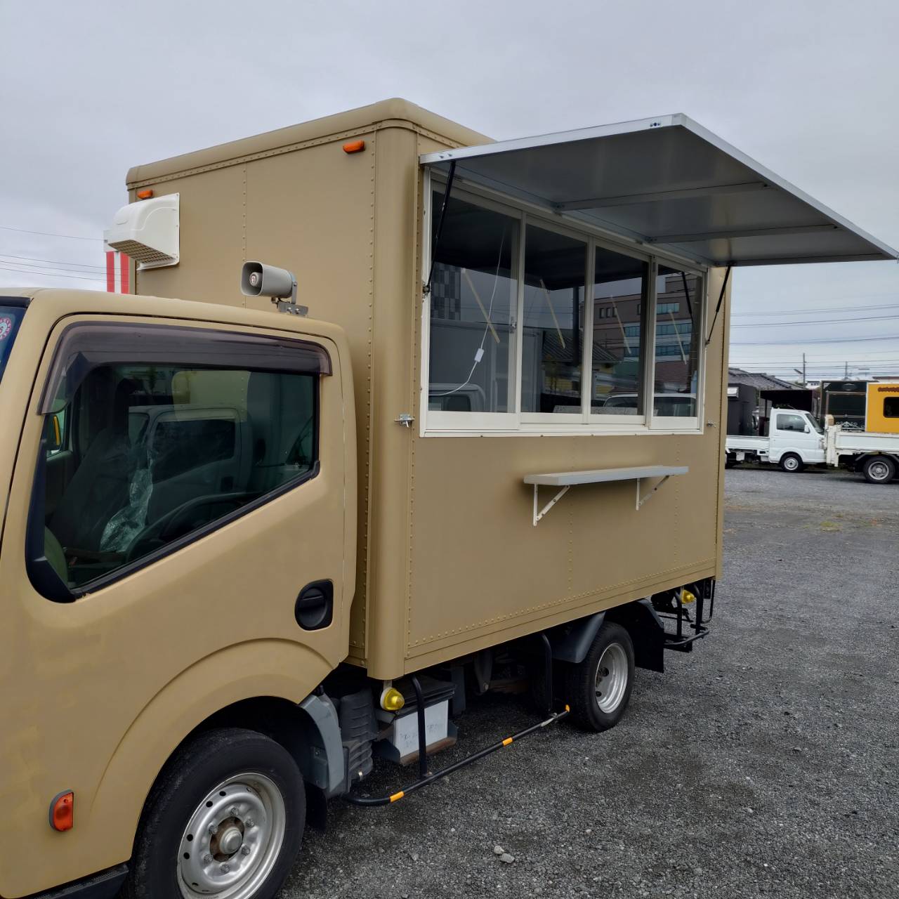 ID108:@2013年(H25)年 日産 アトラス キッチンカ―仕様 予備検付き - 画像 (3)