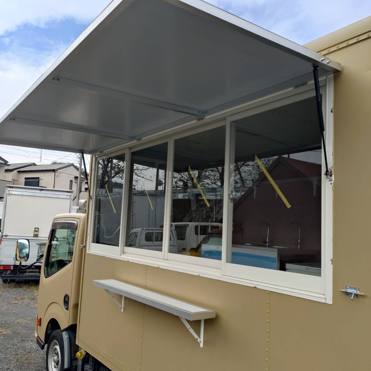 ID108:@2013年(H25)年 日産 アトラス キッチンカ―仕様 予備検付き - 画像 (5)