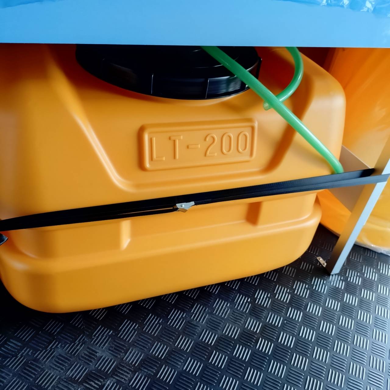 ID:129@ H.27(2015)年 日産 アトラス ディーゼルキッチンカー 機材込 ネイビー 走行57,166km - 画像 (8)