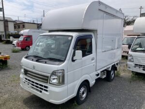 ID:124＠令和2年(2020) スズキ キャリイ キッチンカー☆移動販売車☆軽貨物4ナンバー AT車 冷蔵庫、冷凍庫、シンク