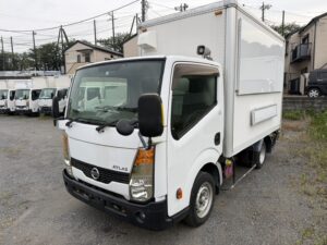 ID:128＠H24(2012)年 日産 アトラスキッチンカー 機材込 ホワイト 走行45,750km